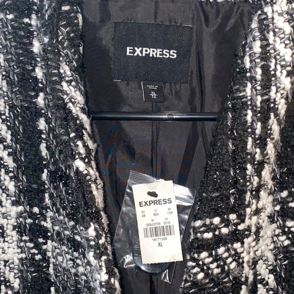 Express / Collarless One Burton Coat - Picture 5 of 5